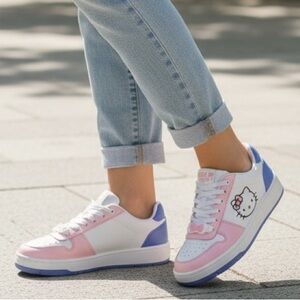 Hello Kitty White Pink & Blue Low-Top Sanrio Licensed Sneakers Size 8 NWT